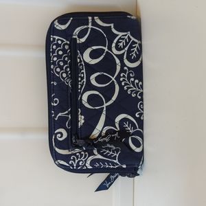 Vera Bradley Zip-around quilted Wallet Twirly Birds Navy like new interior
